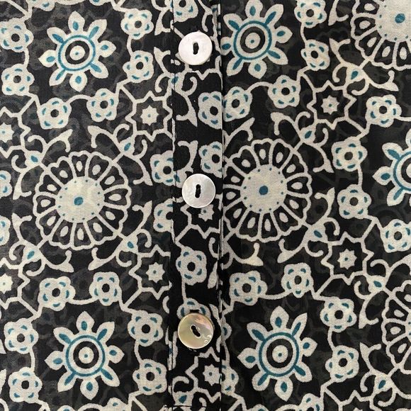 About A Girl Los Angeles Womens Large Sheer Floral MOP Button Multi Blue Blouse - Picture 8 of 10